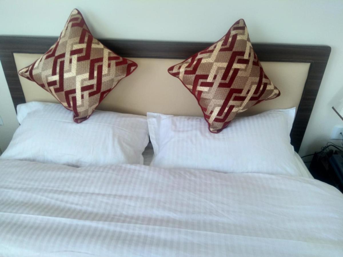Hidden Leaf Bed & Breakfast Lalitpur Exteriör bild